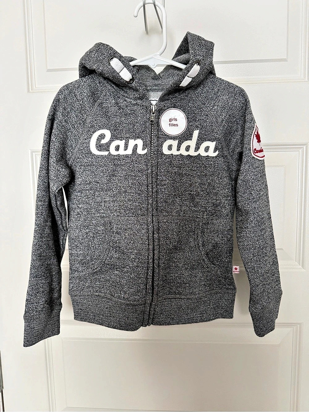 Canada Girls' Gray Hoodie Size 5T NWT